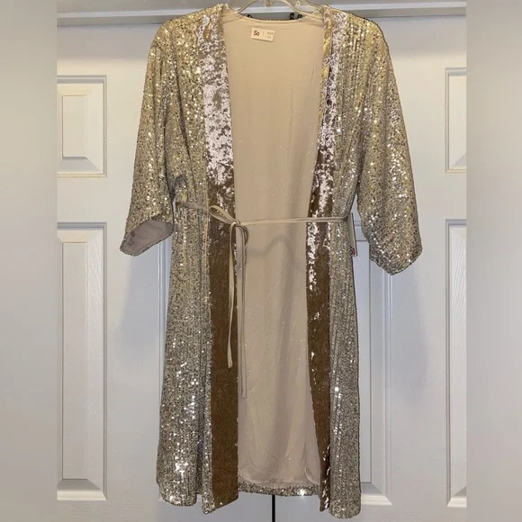 🎉HP🎉 Juniors’ SO Champagne Gold Sequin Kimono XS/S NWT - Picture 4 of 7